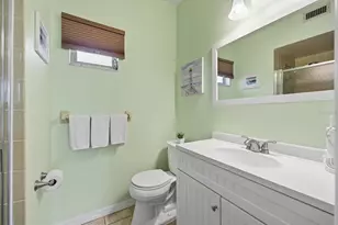 5826 Driftwood Pl, Sarasota, FL 34231 - Photo 26