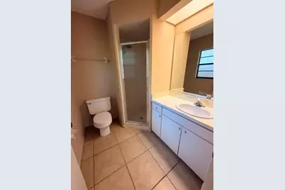4445 Worcester Road, Sarasota, FL 34231 - Photo 18