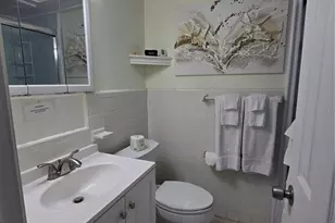 3453 Gulf of Mexico Dr, Longboat Key, FL 34228 - Photo 10