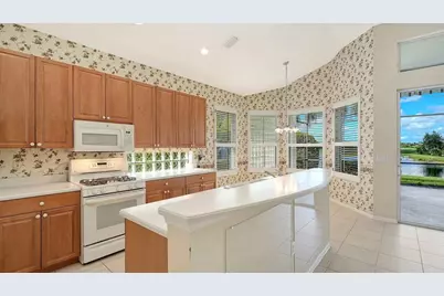 6734 Pebble Beach Way, Lakewood Ranch, FL 34202 - Photo 12