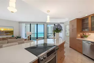 1211 Gulf of Mexico Dr, Longboat Key, FL 34228 - Photo 6