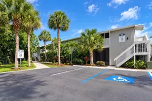 2724 49th Ave W, Bradenton, FL 34207 - Photo 1