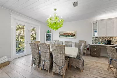 106 81st Street, Holmes Beach, FL 34217 - Photo 8