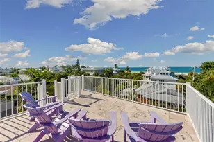 106 81st St, Holmes Beach, FL 34217 - Photo 36