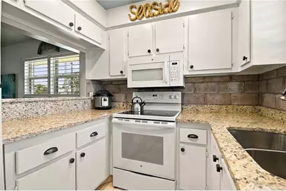 304 47th Avenue Drive W #313, Bradenton, FL 34207 - Photo 8