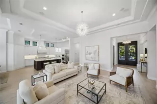 8340 Catamaran Cir, Lakewood Ranch, FL 34202 - Photo 4