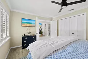 2101 Harbourside Dr, Longboat Key, FL 34228 - Photo 32