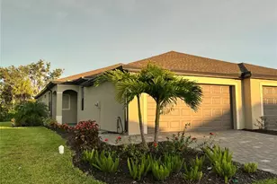 2104 Bonito Wy, Port Charlotte, FL 33953 - Photo 2