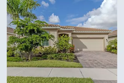 20261 Symphony Place, Venice, FL 34293 - Photo 2