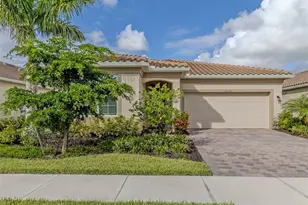 20261 Symphony Pl, Venice, FL 34293 - Photo 2