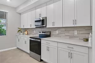12620 Radiance Ct, Venice, FL 34293 - Photo 10