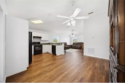 1017 77th Street E, Palmetto, FL 34221 - Photo 10
