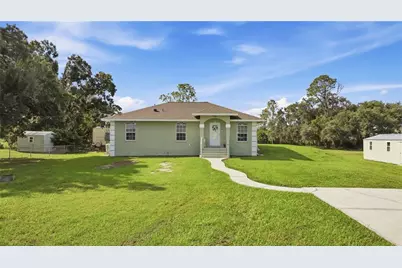 1017 77th Street E, Palmetto, FL 34221 - Photo 2