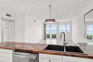 777 John Ringling Blvd, Sarasota, FL 34236 - Photo 16