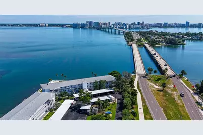 777 John Ringling Boulevard #2, Sarasota, FL 34236 - Photo 2