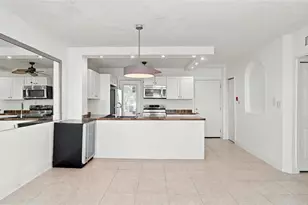777 John Ringling Blvd, Sarasota, FL 34236 - Photo 10