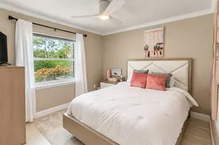 954 La Costa Cir, Sarasota, FL 34237 - Photo 20