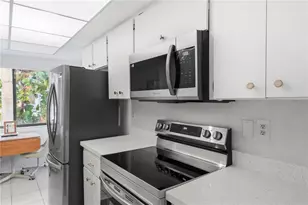 1555 Tarpon Center Dr, Venice, FL 34285 - Photo 22