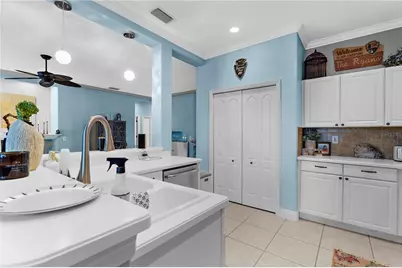 4936 Creekside Trail, Sarasota, FL 34243 - Photo 6