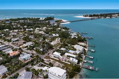 7094 Longboat Drive E, Longboat Key, FL 34228 - Photo 4