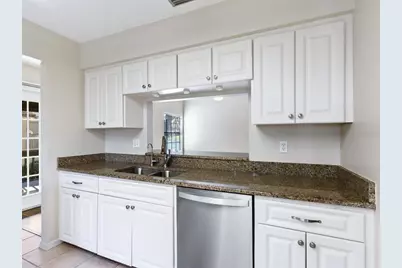4372 Trails Drive #15-1, Sarasota, FL 34232 - Photo 6