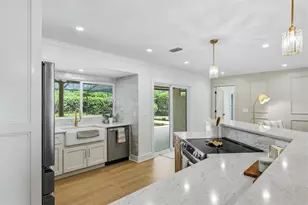 4865 Greywood Ln, Sarasota, FL 34235 - Photo 14