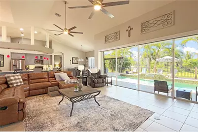 8723 S Lake Circle, Fort Myers, FL 33908 - Photo 14
