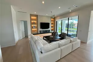 510 Golf Links Ln, Longboat Key, FL 34228 - Photo 10