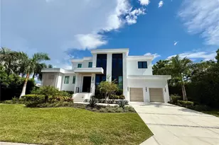 510 Golf Links Ln, Longboat Key, FL 34228 - Photo 2