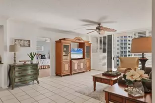 1212 Benjamin Franklin Dr, Sarasota, FL 34236 - Photo 8
