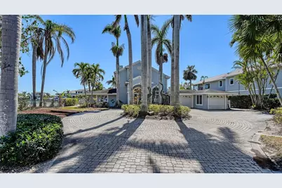 732 Siesta Drive, Sarasota, FL 34242 - Photo 6