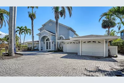 732 Siesta Drive, Sarasota, FL 34242 - Photo 8