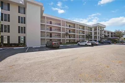 7461 W Country Club Drive N #207, Sarasota, FL 34243 - Photo 1
