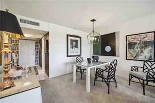 7461 W Country Club Dr N, Sarasota, FL 34243 - Photo 12