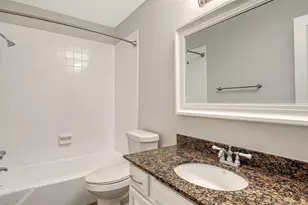 3360 S Osprey Ave, Sarasota, FL 34239 - Photo 18