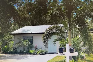 306 19th St E, Bradenton, FL 34208 - Photo 1