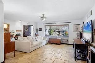 624 St Andrews Dr, Sarasota, FL 34243 - Photo 8