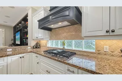 7501 Mizner Reserve Court, Bradenton, FL 34202 - Photo 22