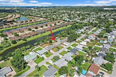 5932 Richard Place, Sarasota, FL 34231 - Photo 4