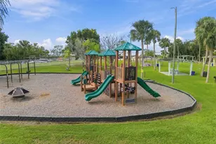2315 Amherst Ave, Bradenton, FL 34207 - Photo 34