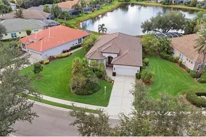 7029 Lennox Place, University Park, FL 34201 - Photo 2