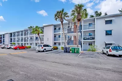 5853 Palm Lane #B7, Bradenton, FL 34207 - Photo 1