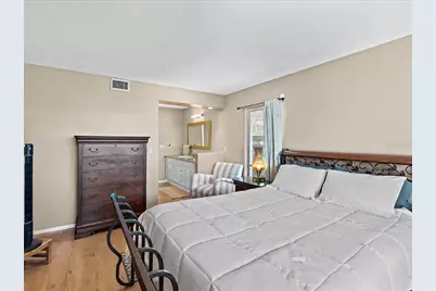 7364 Cloister Drive #7364, Sarasota, FL 34231 - Photo 16