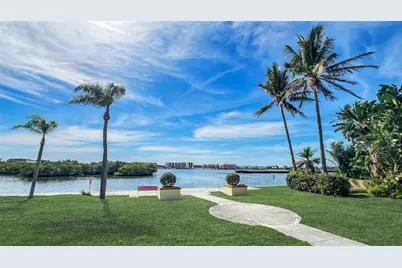 1741 Southwood Street #1741, Sarasota, FL 34231 - Photo 4