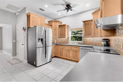 2640 Mapleloft Lane, Sarasota, FL 34232 - Photo 8