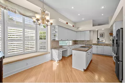 7117 Victoria Circle, University Park, FL 34201 - Photo 10