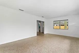 4986 Buchanan Pl, Sarasota, FL 34231 - Photo 8