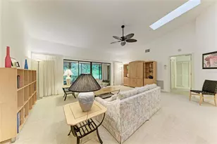 3952 Wilshire Cir E, Sarasota, FL 34238 - Photo 12