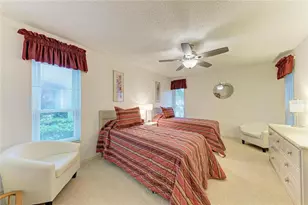 3952 Wilshire Cir E, Sarasota, FL 34238 - Photo 30