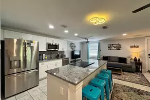 2726 49th Ave W, Bradenton, FL 34207 - Photo 6